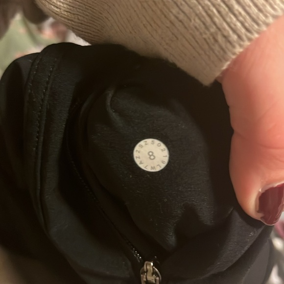 lululemon shorts - Picture 5 of 5